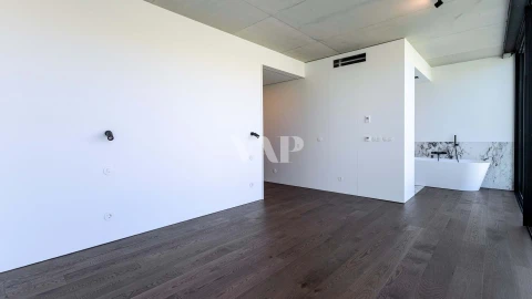 Moradia T4 para Venda em Quarteira