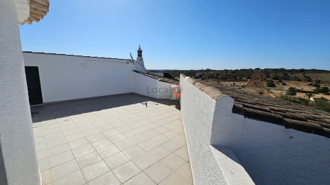 Moradia T4 para Venda em Lagos (São Sebastião e Santa Maria)