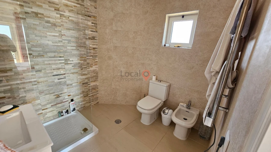Moradia T4 para Venda em Lagos (São Sebastião e Santa Maria) Foto 13