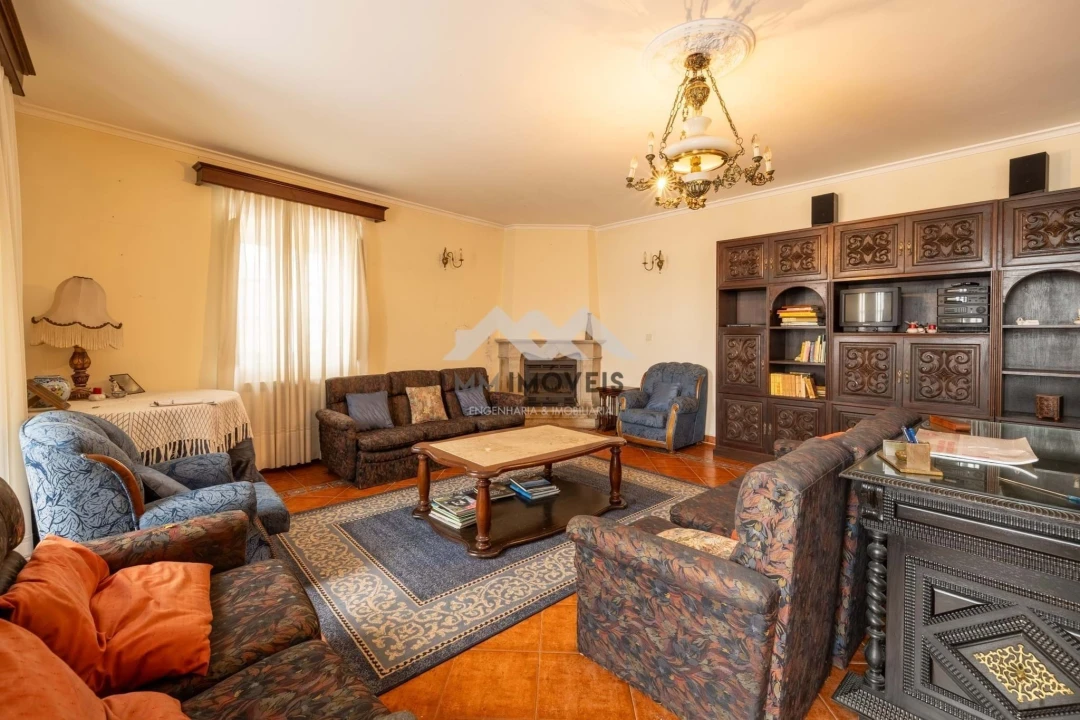 Quinta T9 para Venda em Carreira e Refojos de Riba de Ave Foto 25