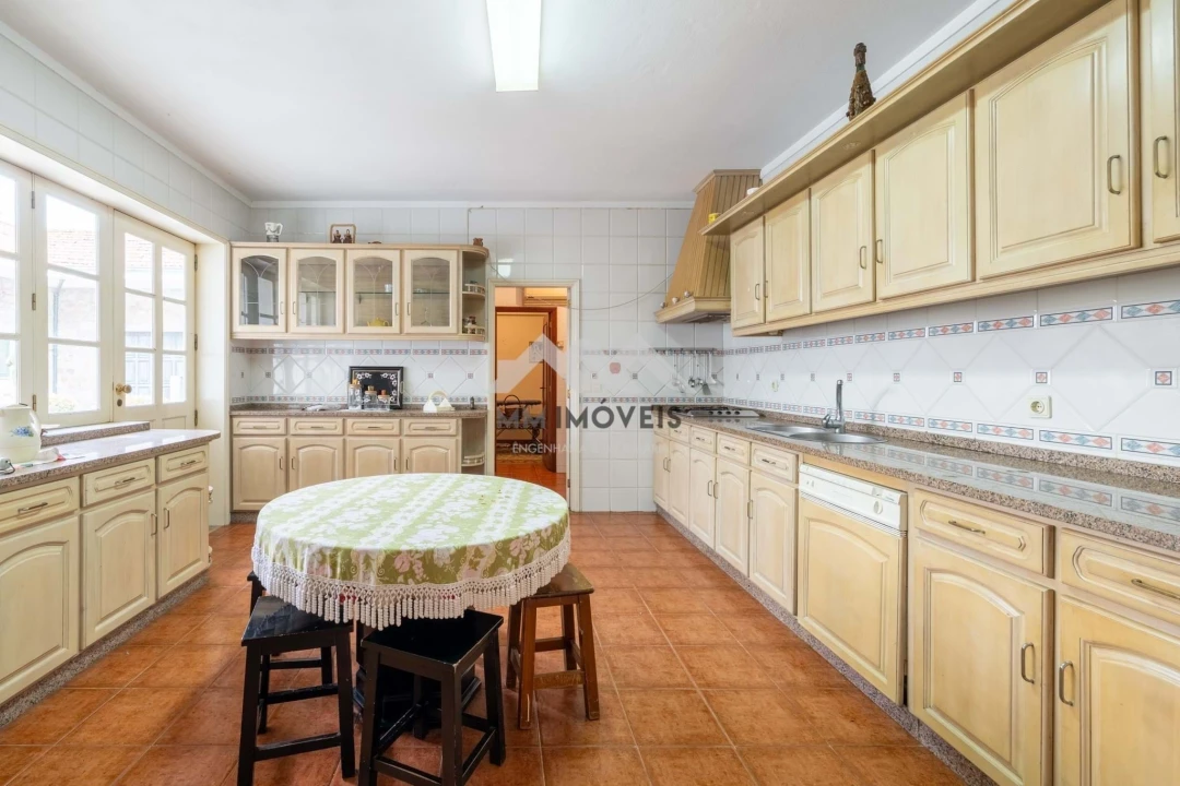 Quinta T9 para Venda em Carreira e Refojos de Riba de Ave Foto 30