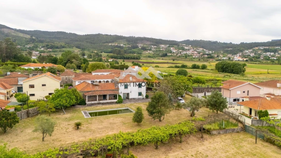Quinta T9 para Venda em Carreira e Refojos de Riba de Ave Foto 8