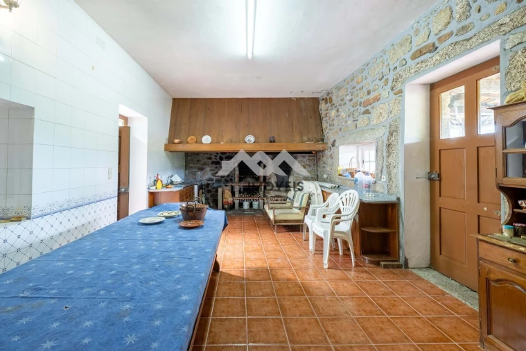 Quinta T9 para Venda em Carreira e Refojos de Riba de Ave Foto 68