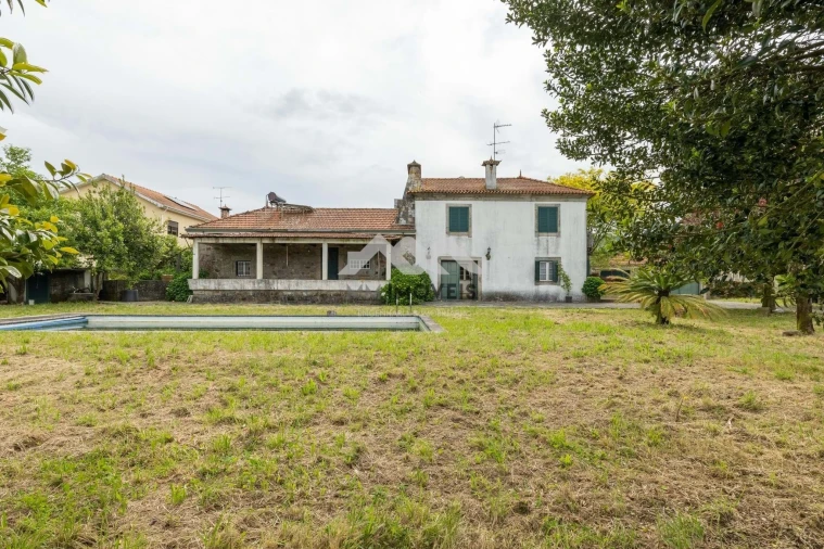 Quinta T9 para Venda em Carreira e Refojos de Riba de Ave Foto 12