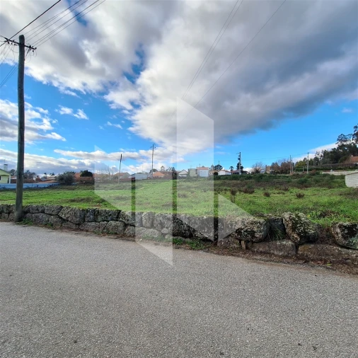 Terreno para Venda em Santa Comba Dão e Couto do Mosteiro