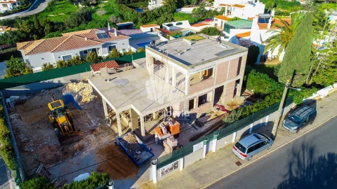 Moradia T4 para Venda em Lagoa e Carvoeiro