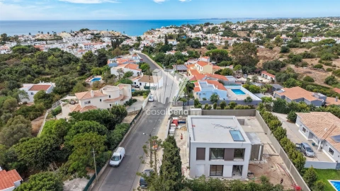 Moradia T4 para Venda em Lagoa e Carvoeiro
