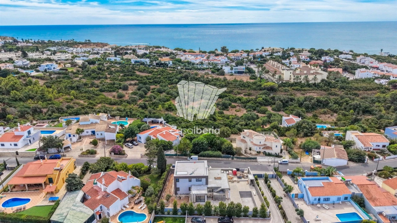 Moradia T4 para Venda em Lagoa e Carvoeiro Foto 37