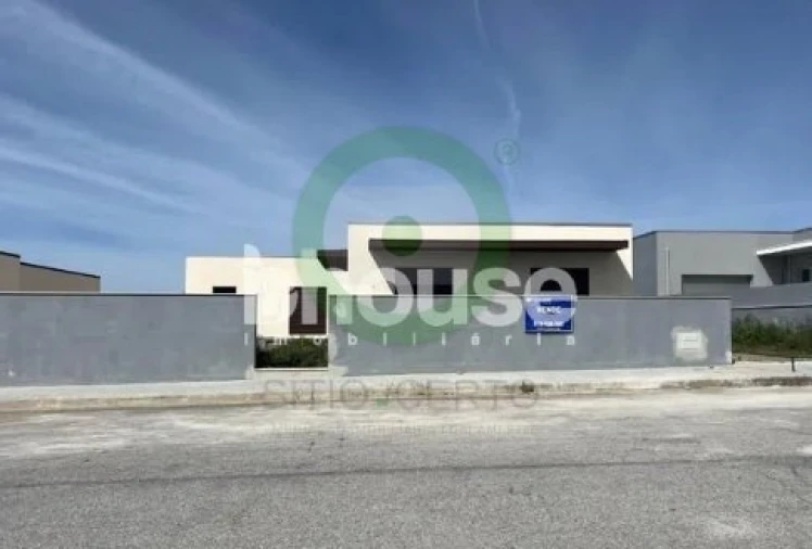 Moradia T3 para Venda em Valpaços e Sanfins