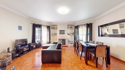 Moradia T6 para Venda em Odivelas