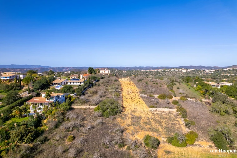 Moradia T4 para Venda em São Bartolomeu de Messines Foto 15