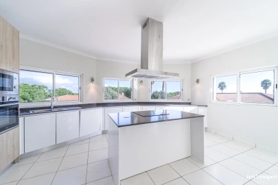 Moradia T3 para Venda em Odiaxere