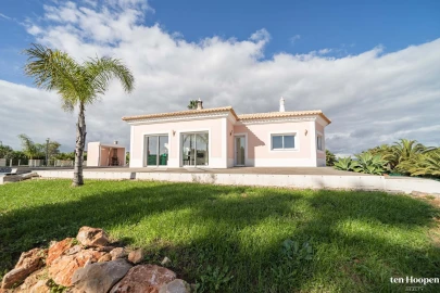 Moradia T3 para Venda em Odiaxere