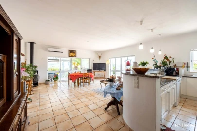 Moradia T4 para Venda em Lagos (São Sebastião e Santa Maria)