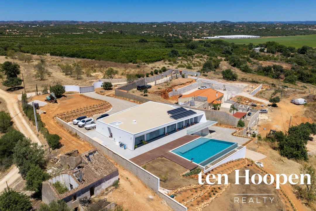 Moradia T4 para Venda em Silves Foto 49