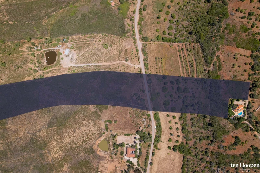 Terreno para Venda em Lagos (São Sebastião e Santa Maria) Foto 2