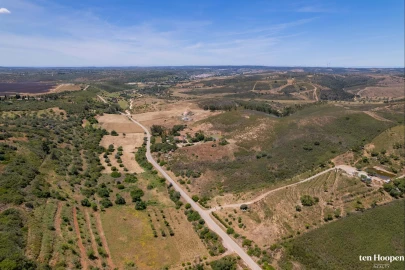Terreno para Venda em Lagos (São Sebastião e Santa Maria)