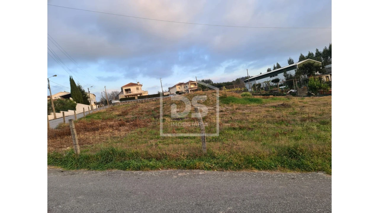 Terreno para Venda em Bustelo Foto 4