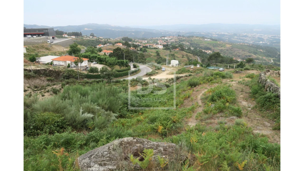 Terreno para Venda em Soalhães Foto 3