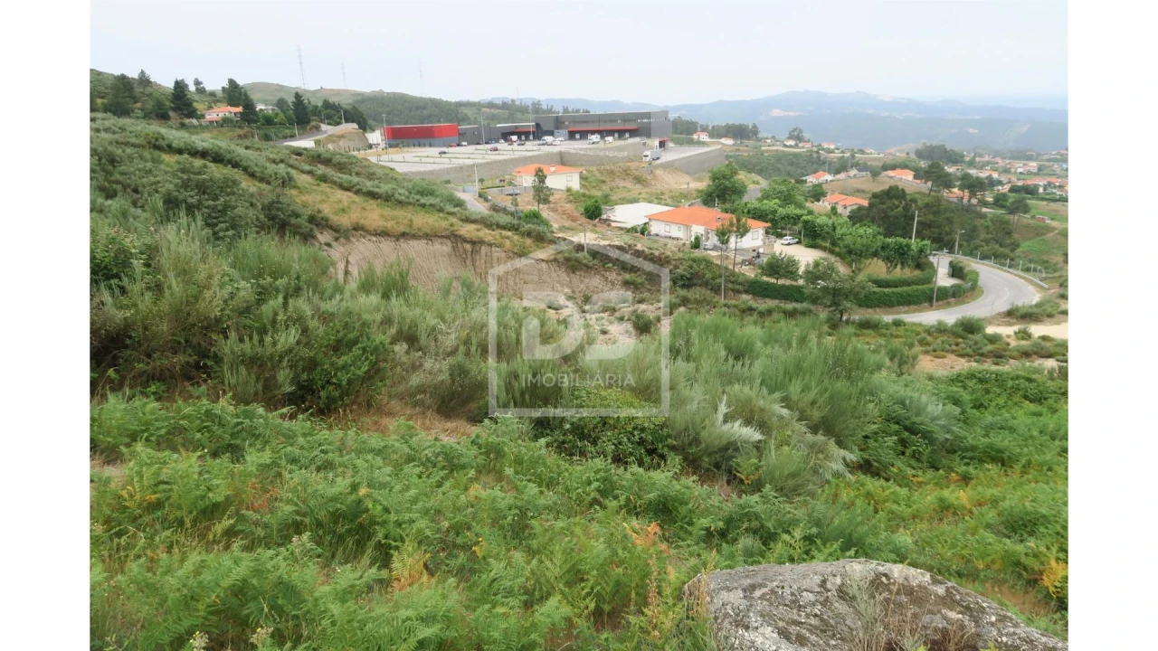 Terreno para Venda em Soalhães Foto 7
