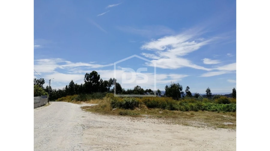 Terreno para Venda em Vila Boa de Quires e Maureles Foto 4