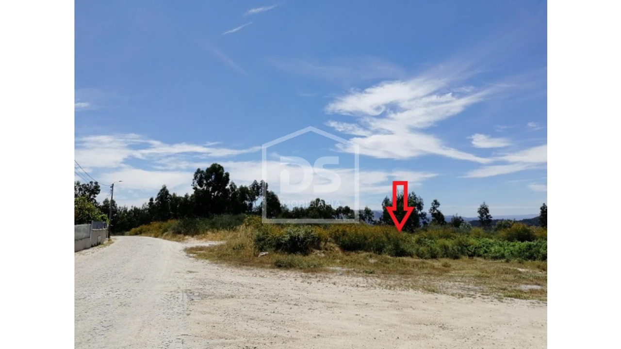 Terreno para Venda em Vila Boa de Quires e Maureles Foto 3