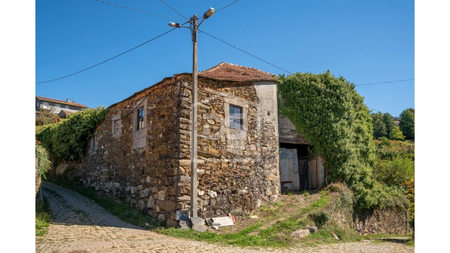 Moradia T2 para Venda em Real Foto 14