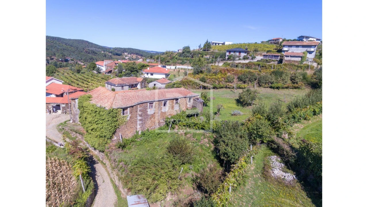 Moradia T2 para Venda em Real Foto 5