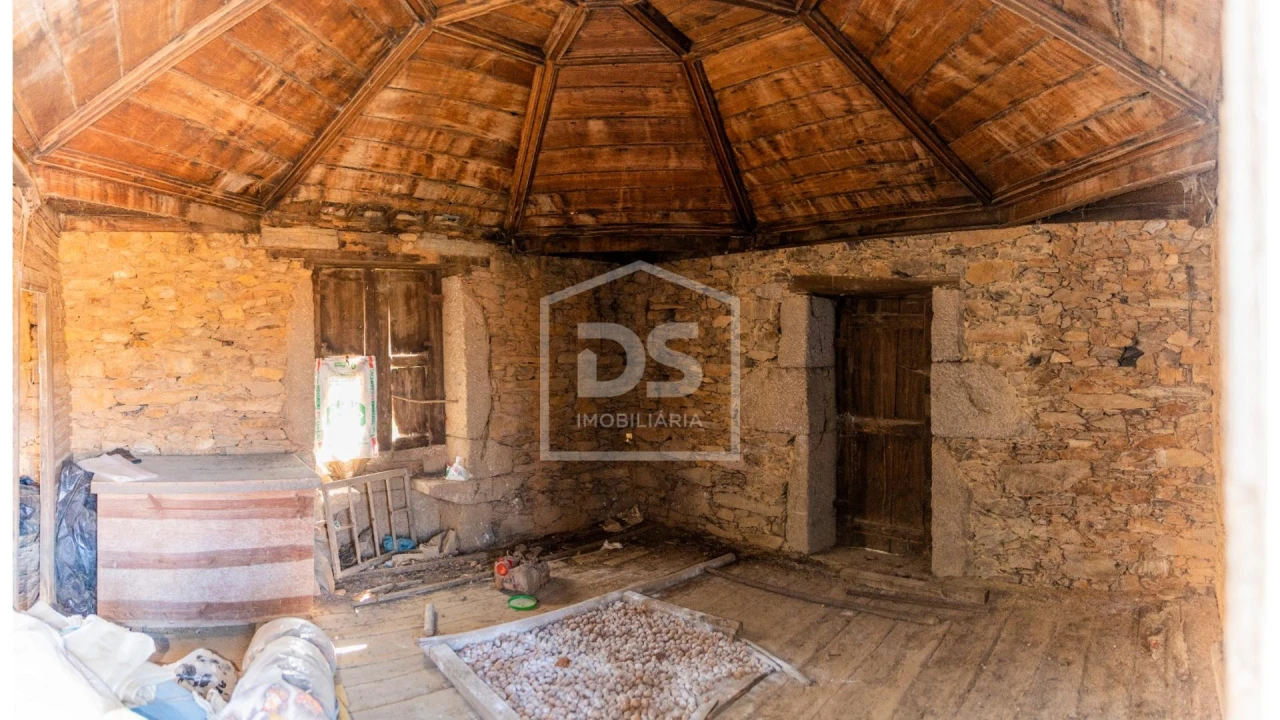 Moradia T2 para Venda em Real Foto 10