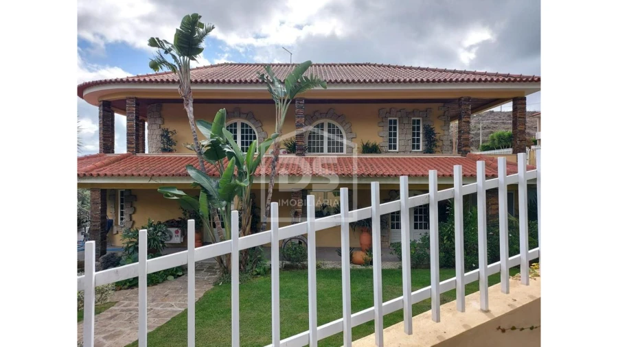 Moradia T4 para Venda em Sobrado e Bairros Foto 22