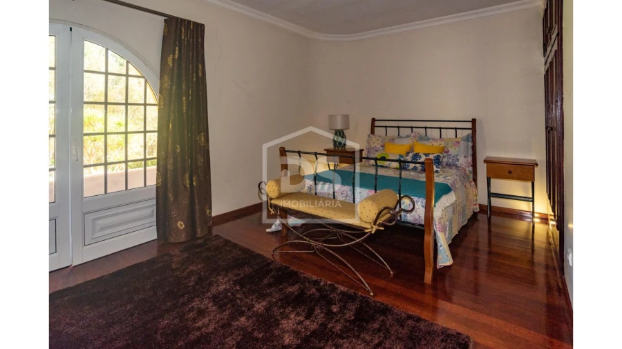 Moradia T4 para Venda em Sobrado e Bairros Foto 14