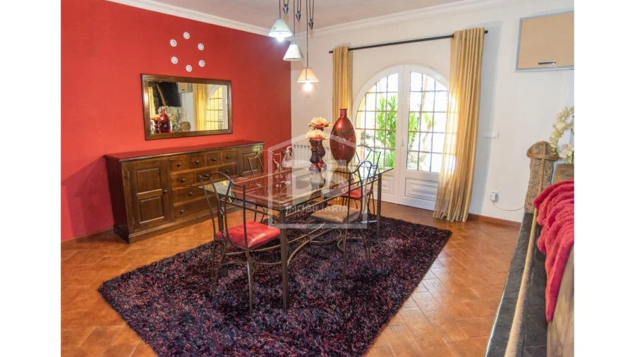 Moradia T4 para Venda em Sobrado e Bairros Foto 11