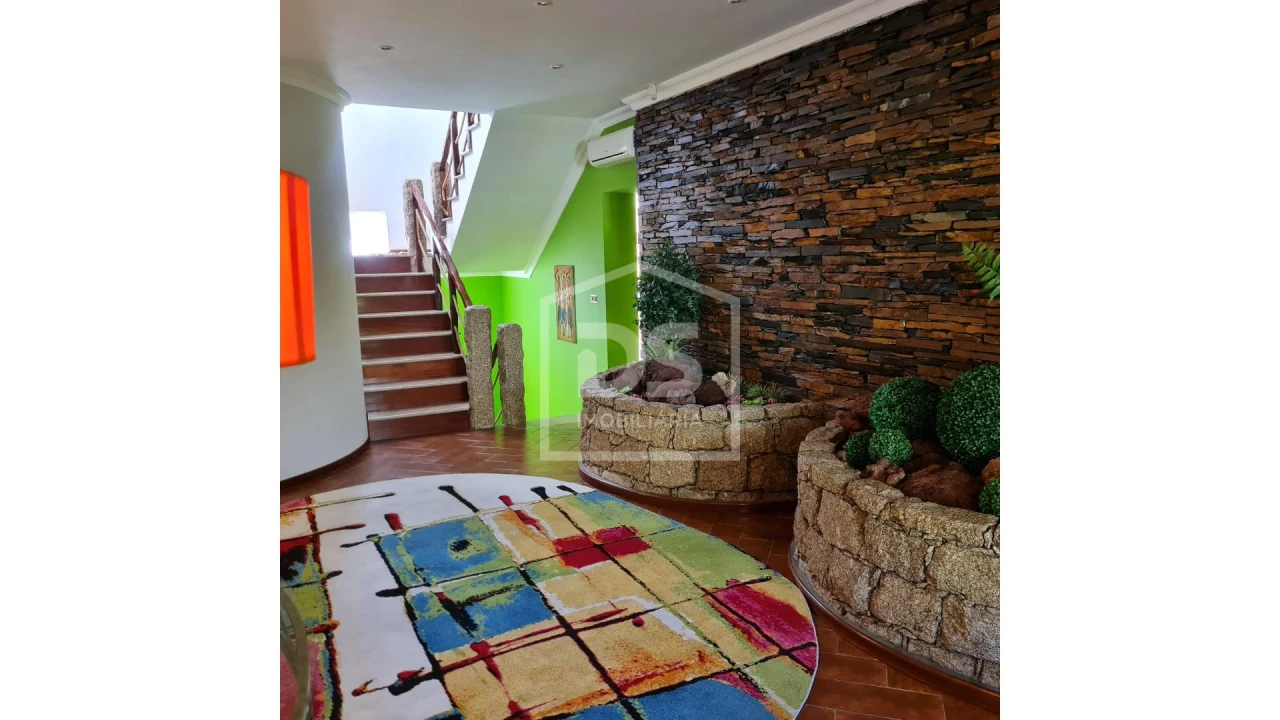 Moradia T4 para Venda em Sobrado e Bairros Foto 9