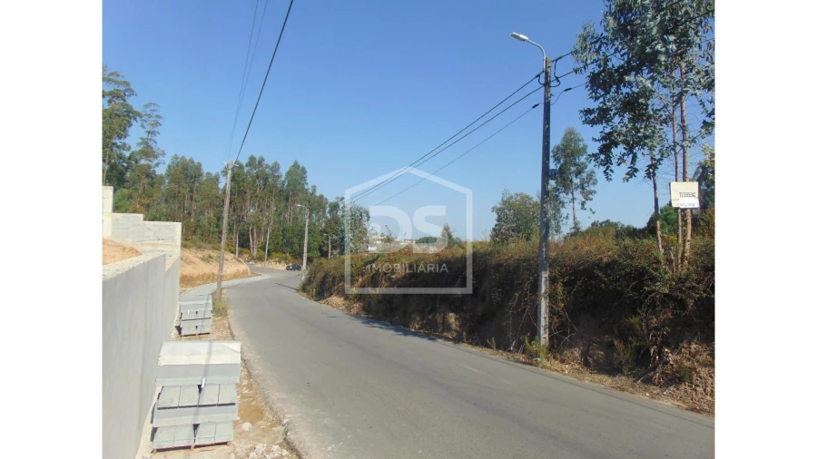 Terreno para Venda em Argoncilhe Foto 11