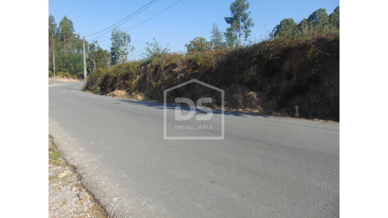 Terreno para Venda em Argoncilhe Foto 6