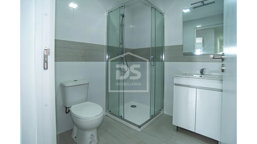 Moradia T6 para Venda em Silvares, Pias, Nogueira e Alvarenga Foto 9