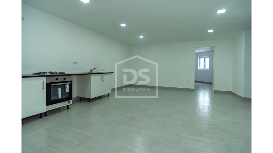 Moradia T6 para Venda em Silvares, Pias, Nogueira e Alvarenga Foto 8