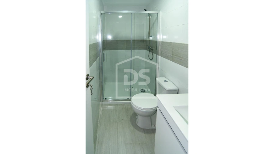 Moradia T6 para Venda em Silvares, Pias, Nogueira e Alvarenga Foto 15