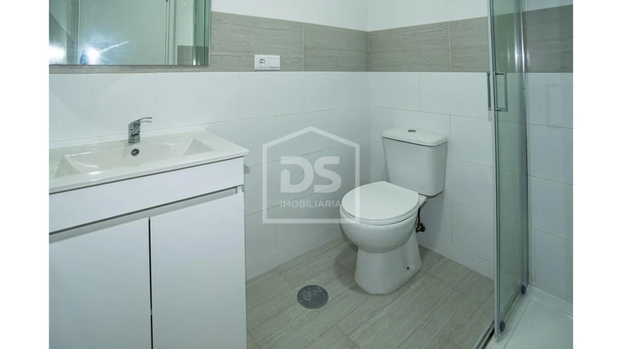 Moradia T6 para Venda em Silvares, Pias, Nogueira e Alvarenga Foto 21