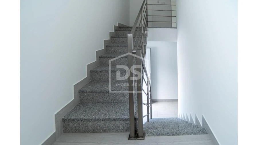 Moradia T6 para Venda em Silvares, Pias, Nogueira e Alvarenga Foto 17