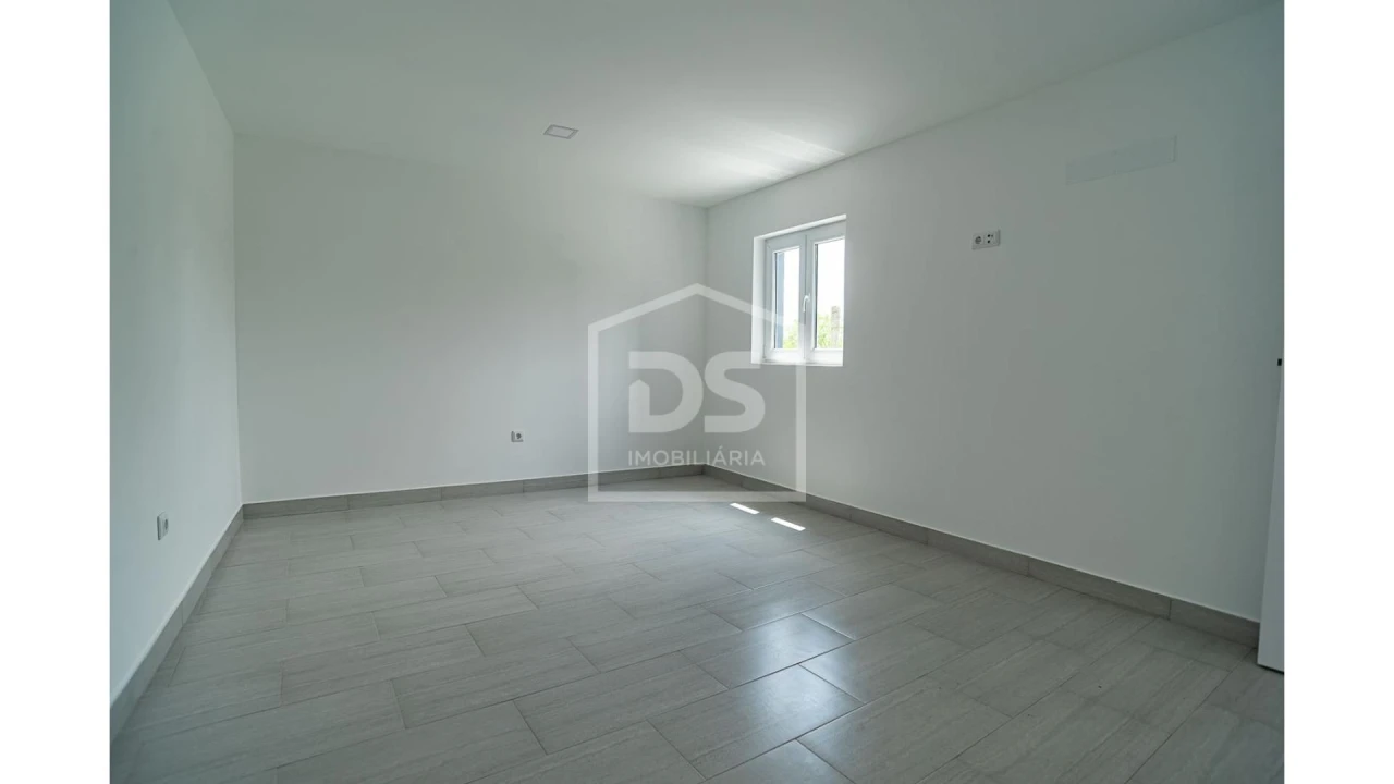 Moradia T6 para Venda em Silvares, Pias, Nogueira e Alvarenga Foto 10