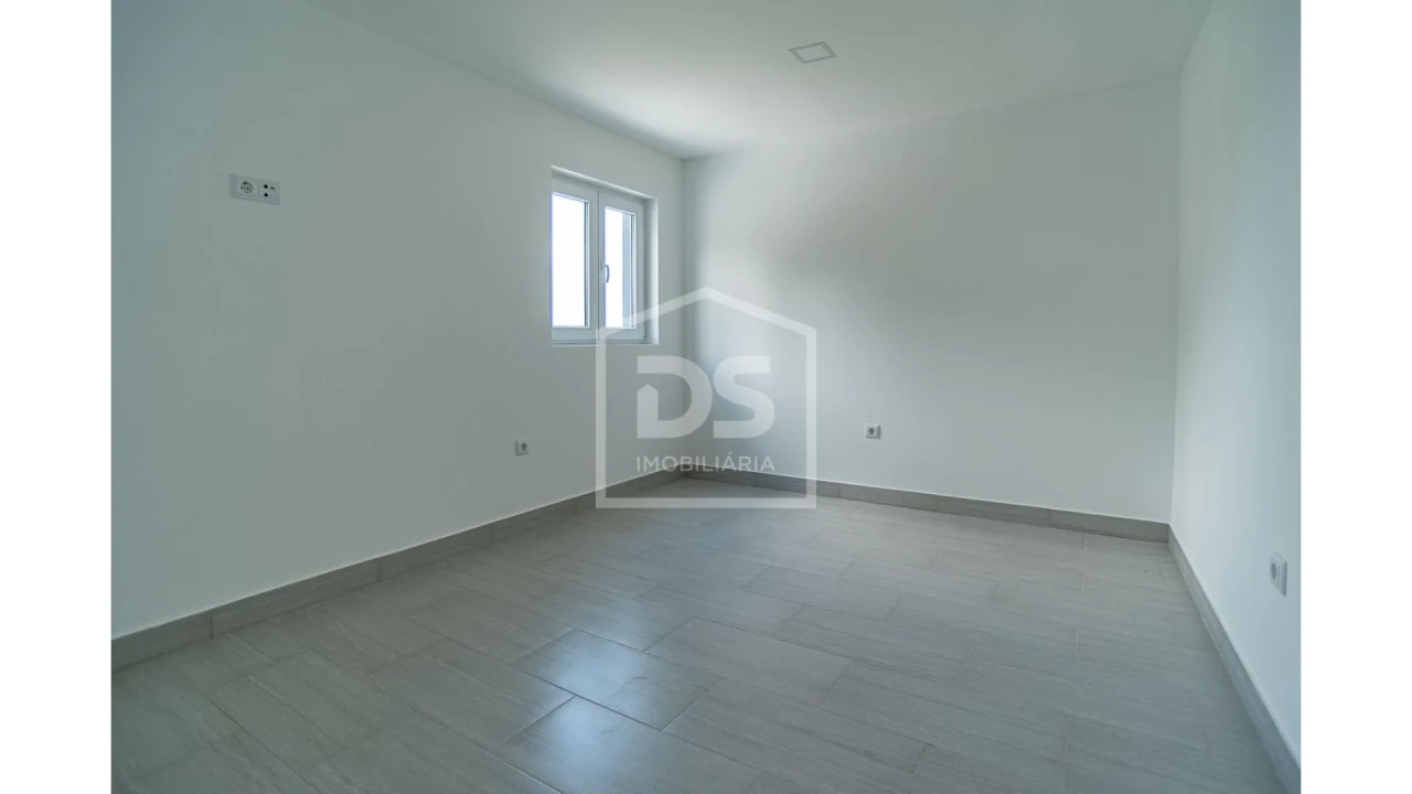 Moradia T6 para Venda em Silvares, Pias, Nogueira e Alvarenga Foto 11