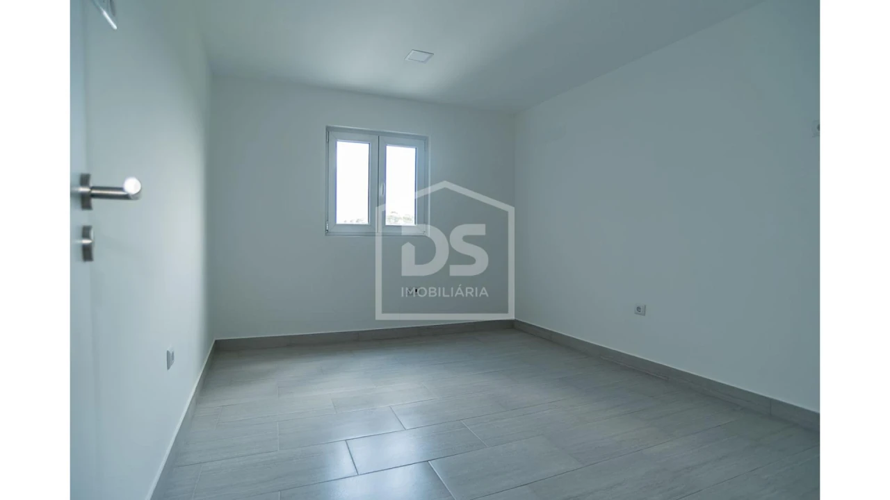 Moradia T6 para Venda em Silvares, Pias, Nogueira e Alvarenga Foto 14
