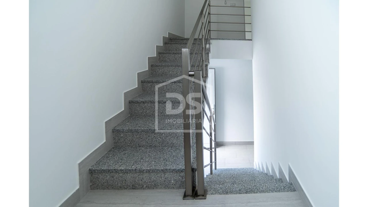 Moradia T6 para Venda em Silvares, Pias, Nogueira e Alvarenga Foto 17