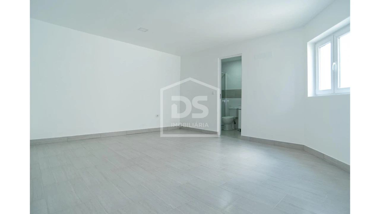 Moradia T6 para Venda em Silvares, Pias, Nogueira e Alvarenga Foto 12