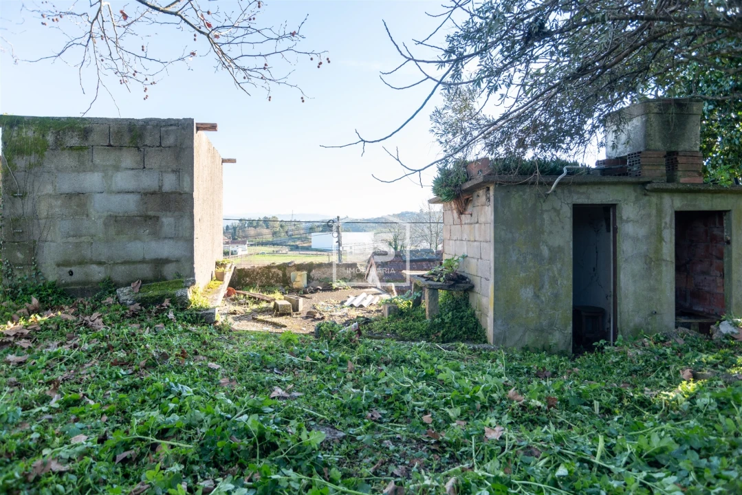 Moradia T0 para Venda em Recezinhos (São Mamede) Foto 10