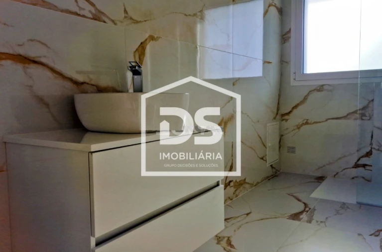 Apartamento T3 para Venda em Repeses e São Salvador Foto 12