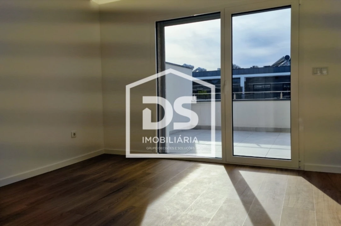 Apartamento T3 para Venda em Repeses e São Salvador Foto 18