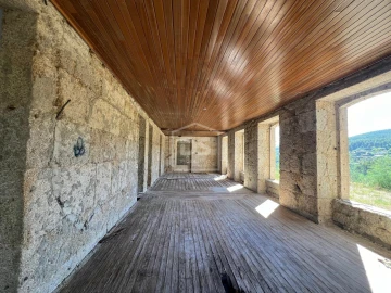 Quinta T0 para Venda em Nelas