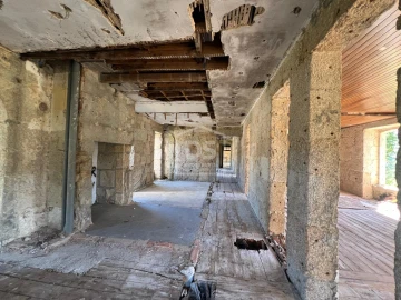 Quinta T0 para Venda em Nelas